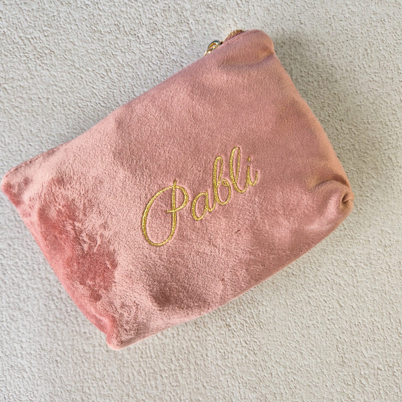 Edoaria bags from the Rouge Amour collection personnalised with name in gold embroidery